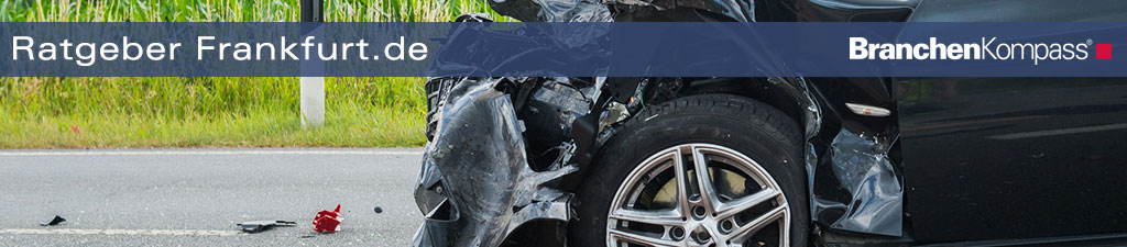 Totalschaden auf der Landstraße im Rhein-Main Gebiet