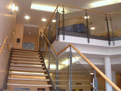 Treppengeländer mit Glas