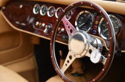 Oldtimer Holzlenkrad