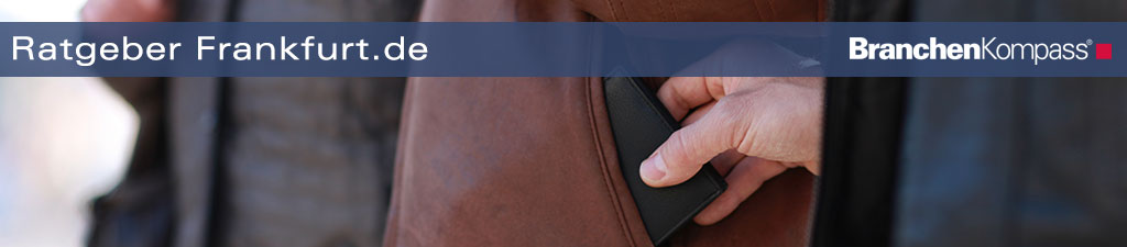 Taschendieb ieht die Geldbörse aus der Tasche im Rhein-Main Gebiet